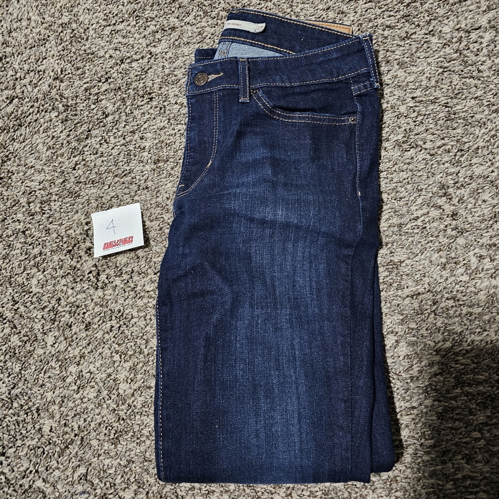 Levi Jeans - Picture 7 of 7